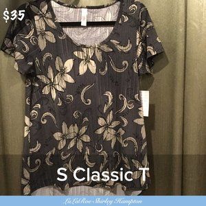 Small Lularoe Classic T